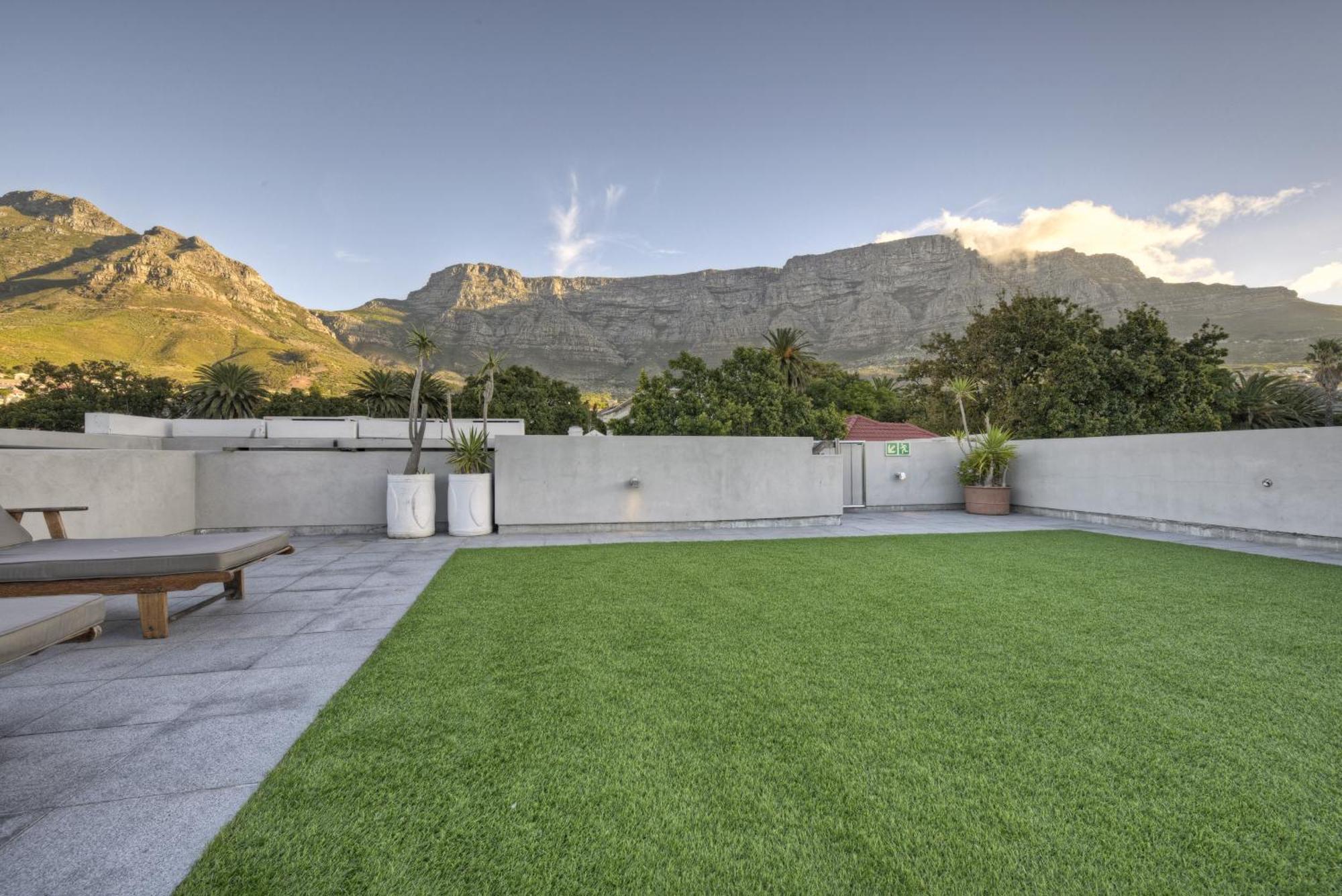 Three Boutique Hotel Cape Town Exterior photo